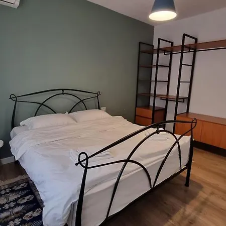 Apartment Center *